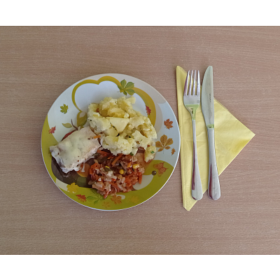 Pozdrav z Balatonu neboli rybí filet se zeleninou a bramborem